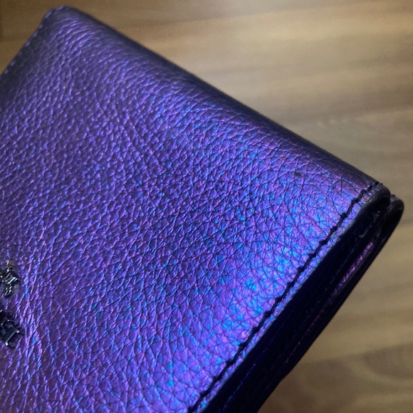 Coach NASA Hologram Wallet Iridescent Mermaid Oil Slick Leather 55719 Trifold - Picture 11 of 13